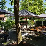 Zur Strass Pensión 3*